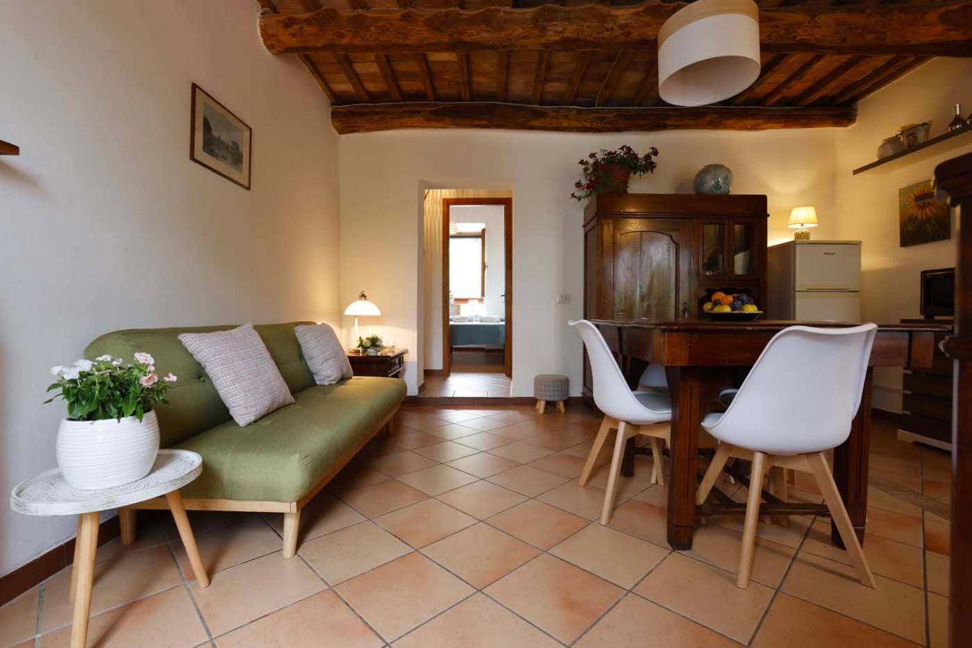 Agriturismo Casale Le Crete อักกวาเปนเดนเต ภายนอก รูปภาพ